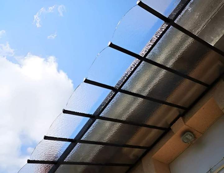 Marquise en polycarbonate Givors