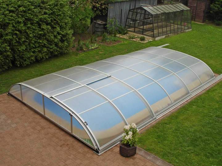 Abri de piscine en polycarbonate Givors