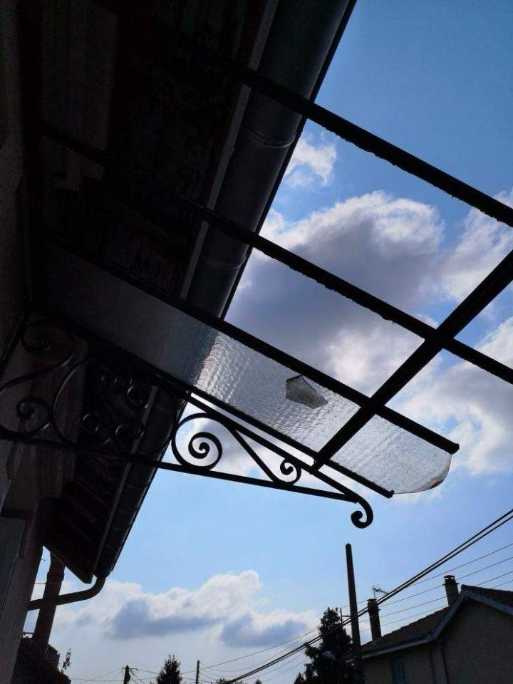 Remplacement du toit d'une marquise Givors